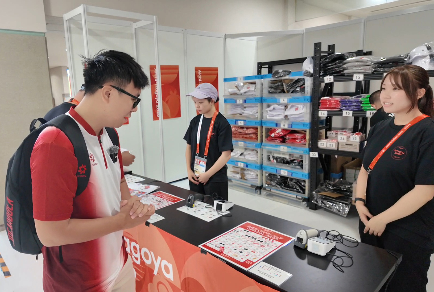 Mua quà lưu niệm theo nguyên tắc Nhật Bản