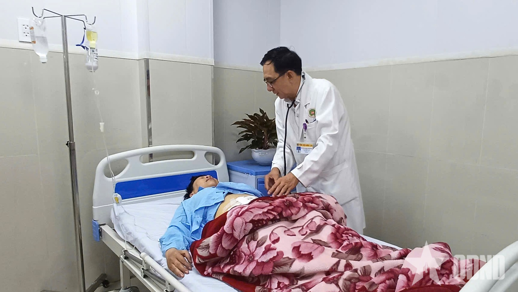 Bệnh viện Quân y 121 phẫu thuật ca bệnh có khối u xơ tử cung khoảng 4,5kg
