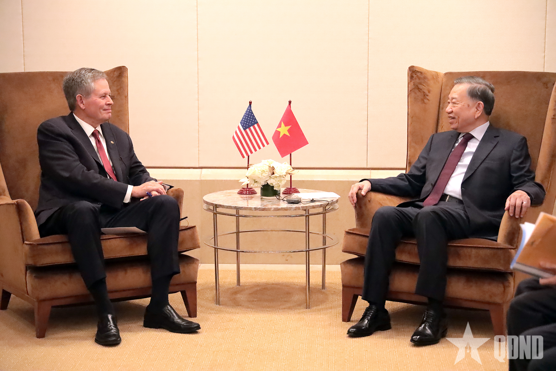 Tổng Bí thư, Chủ tịch nước Tô Lâm tiếp Thượng nghị sĩ Hoa Kỳ Steve Daines