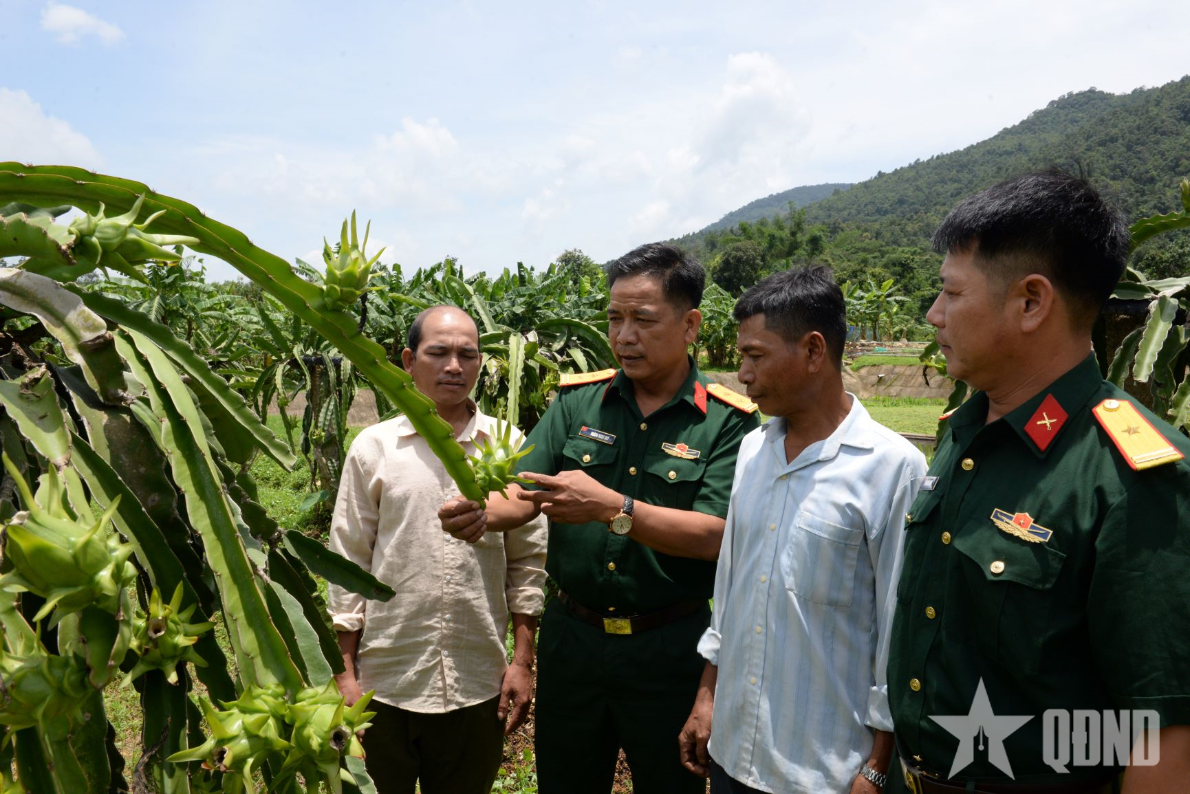 Lãnh đạo giúp dân xóa nghèo hiệu quả