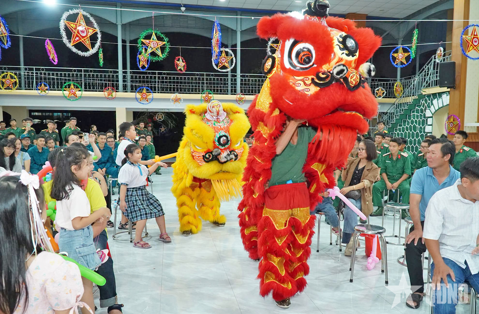 TP Hồ Chí Minh: Mang Trung thu yêu thương đến với thiếu nhi khó khăn