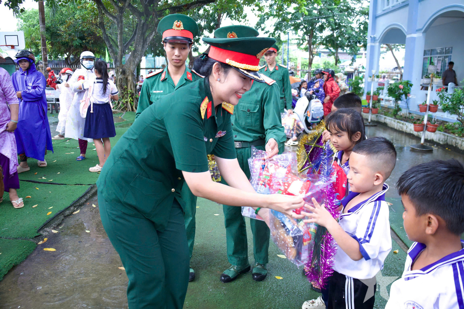 An Giang: Trăng thu biên cương đến với trẻ em vùng biên