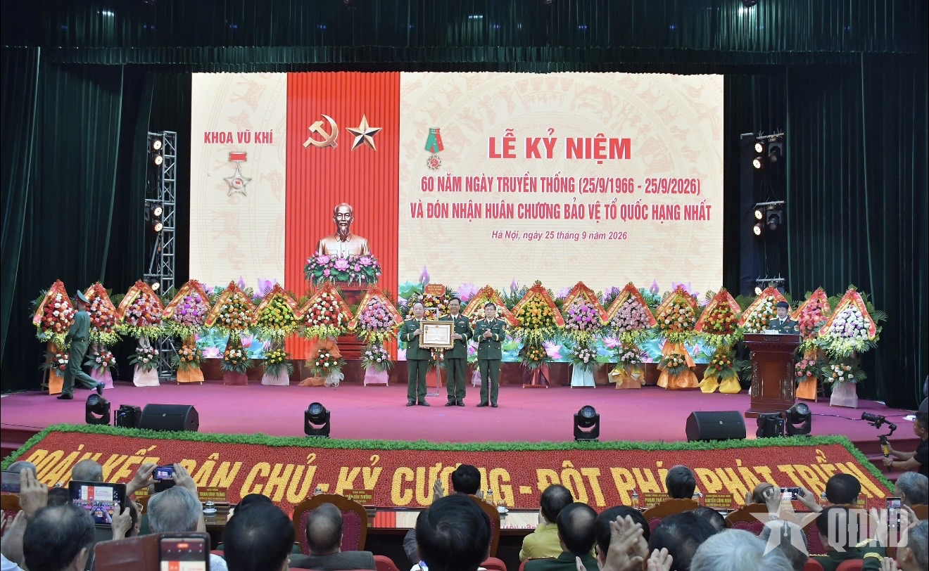 Đổi mới mạnh mẽ nội dung, chương trình và phương pháp đào tạo