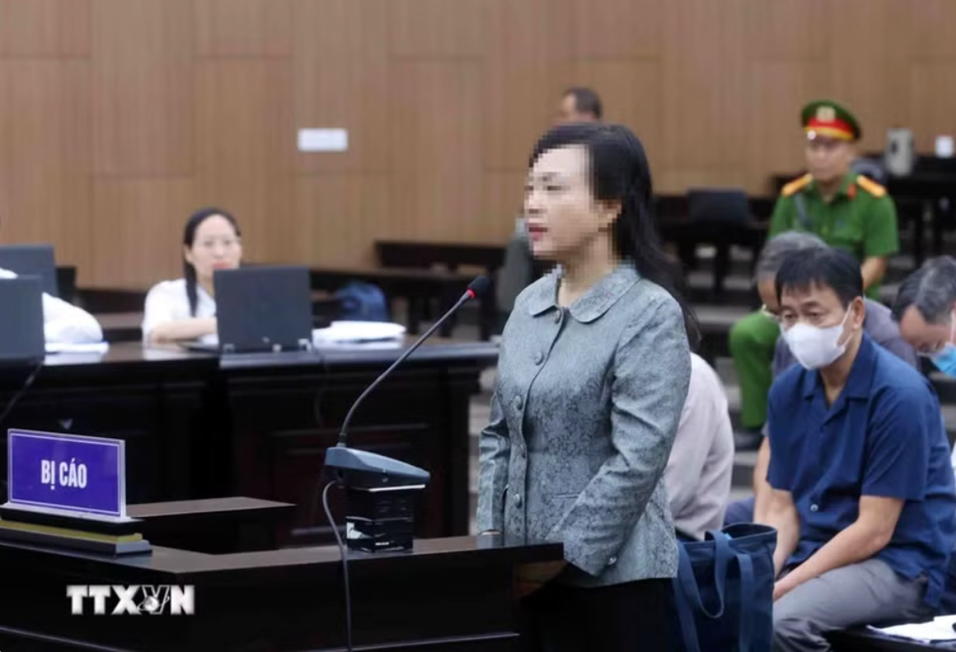 Không có căn cứ chấp nhận kháng cáo xin hưởng án treo của bị cáo Nguyễn Thị Kim Tiến