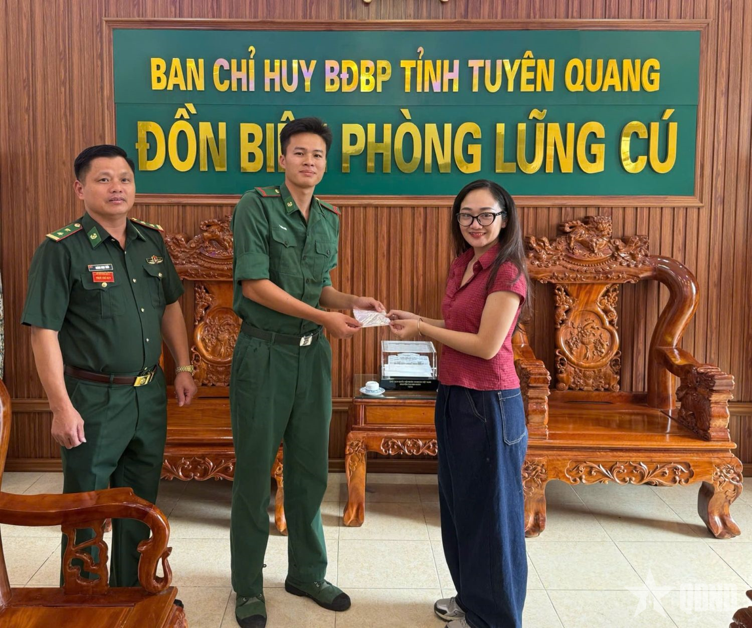 Hành động đẹp của Binh nhất Lý Tuấn Anh