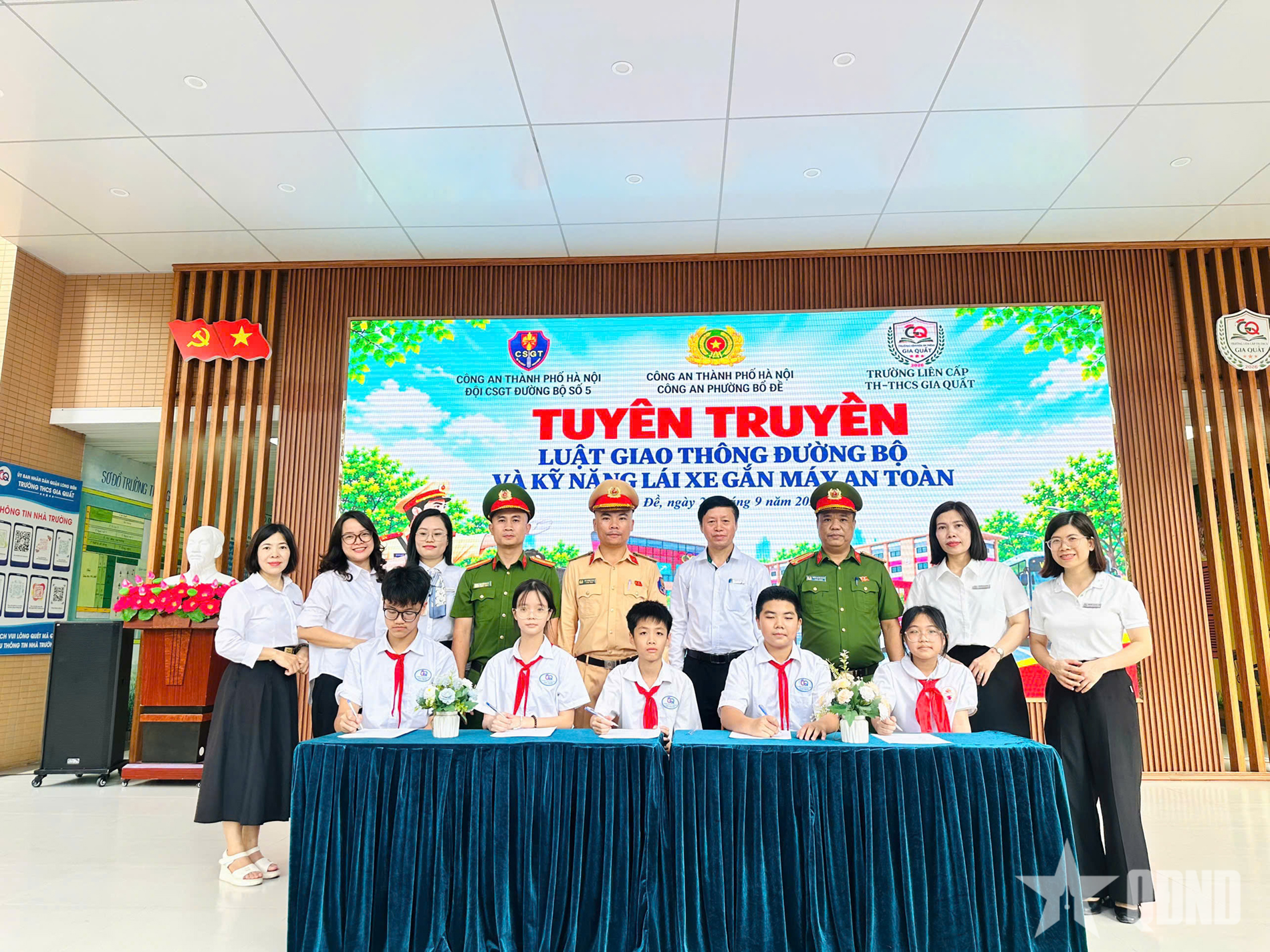 Tuyên truyền kỹ năng tham gia giao thông tại Trường liên cấp Tiểu học - THCS Gia Quất
