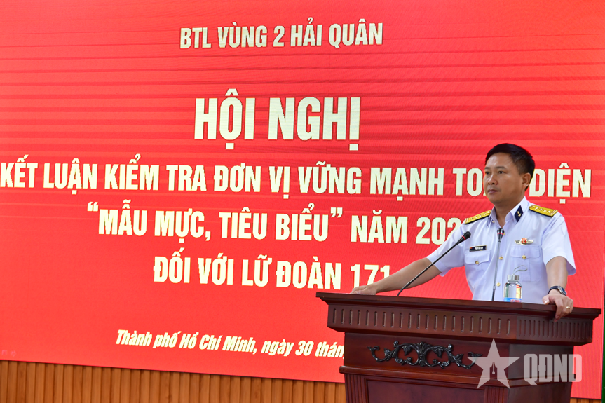 Vùng 2 Hải quân kiểm tra kết quả xây dựng đơn vị vững mạnh toàn diện “mẫu mực, tiêu biểu” tại Lữ đoàn 171