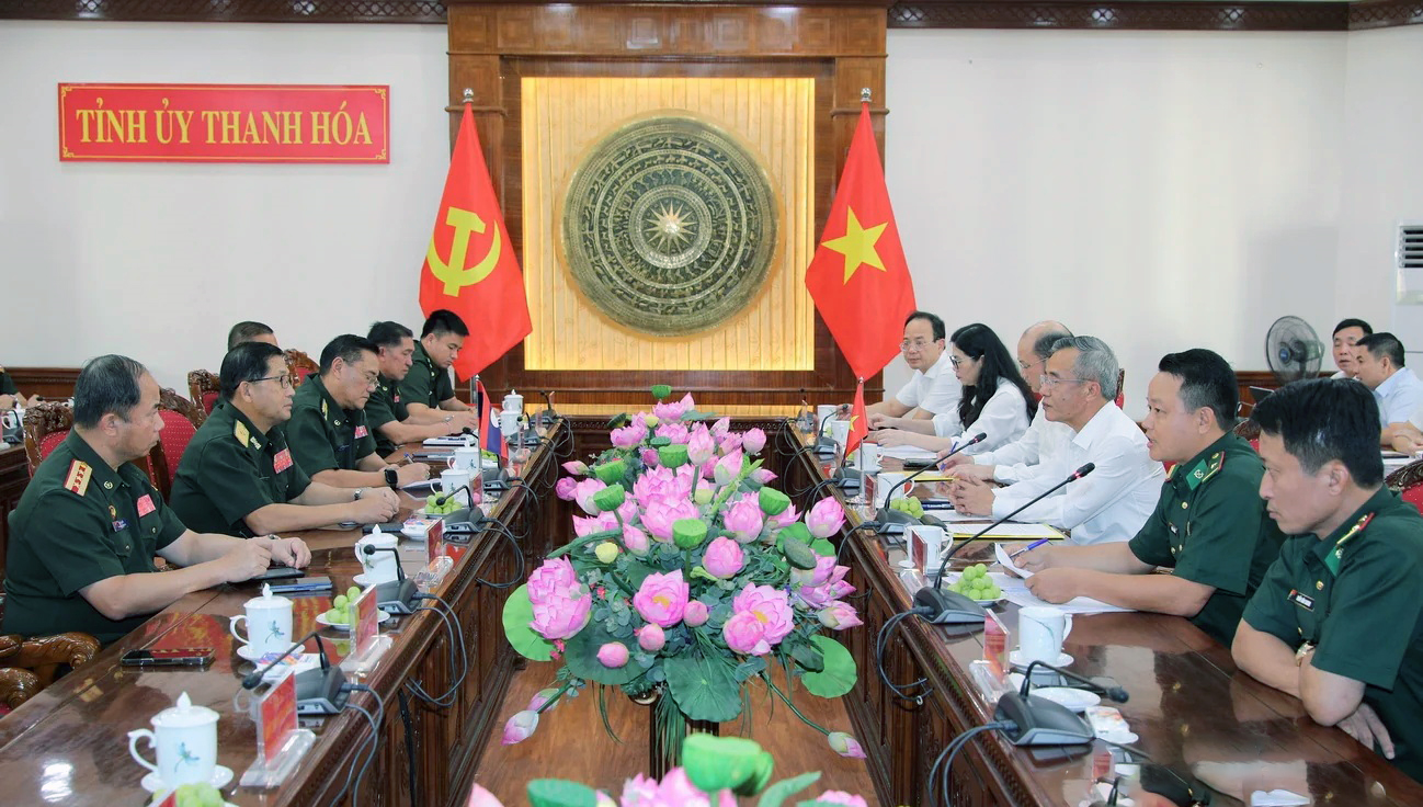Bí thư Tỉnh ủy Thanh Hóa tiếp và làm việc với Tư lệnh Bộ đội Biên phòng Lào