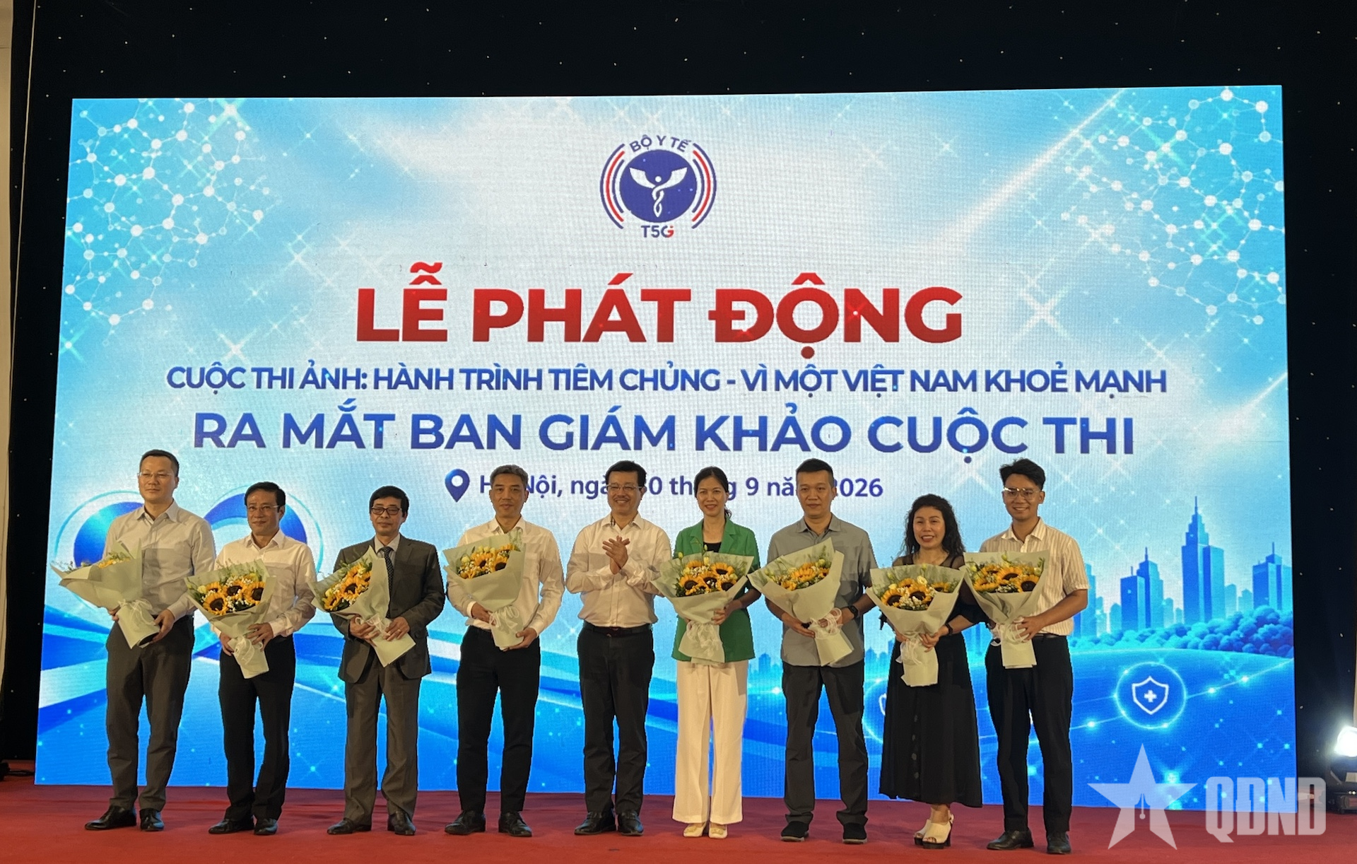 Phát động cuộc thi ảnh về Chương trình tiêm chủng mở rộng

