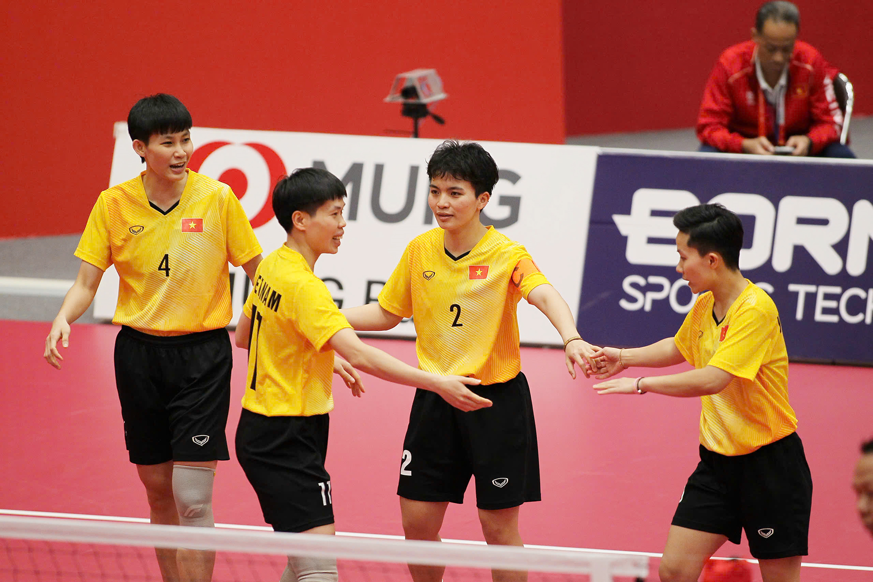ASIAD 20: Cầu mây 4 nữ Việt Nam vào bán kết với thành tích toàn thắng