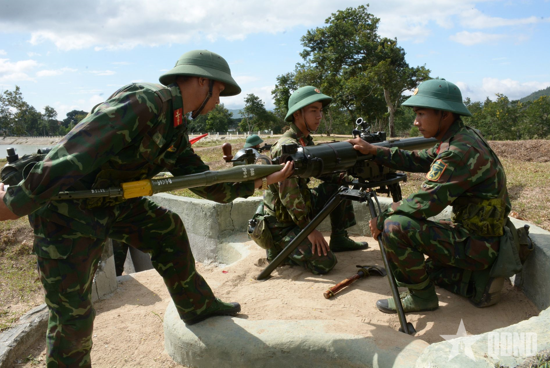 Bộ đội Pháo binh Trung đoàn 1, Sư đoàn 2: Luyện quân trên đỉnh núi