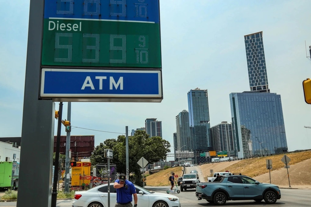 Các biện pháp khẩn cấp hạ nhiệt giá xăng dầu của Texas