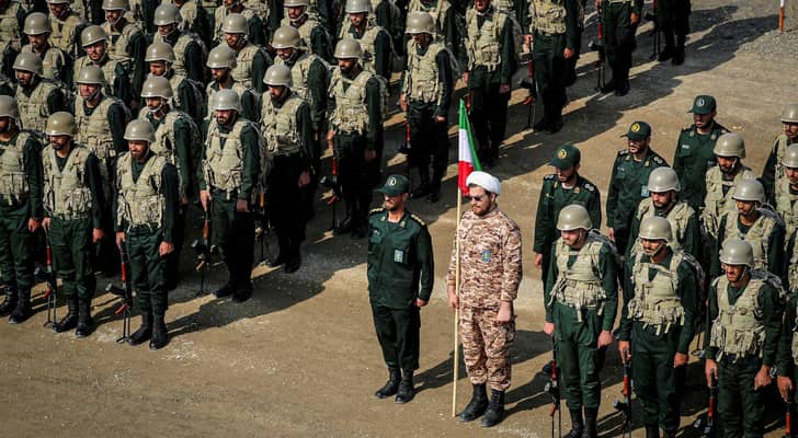 Iran huấn luyện quân sự cơ bản cho dân thường