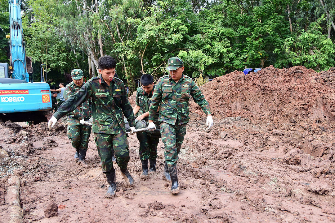 Quy tập thêm 5 bộ hài cốt liệt sĩ tại Công viên Lê Thị Riêng


