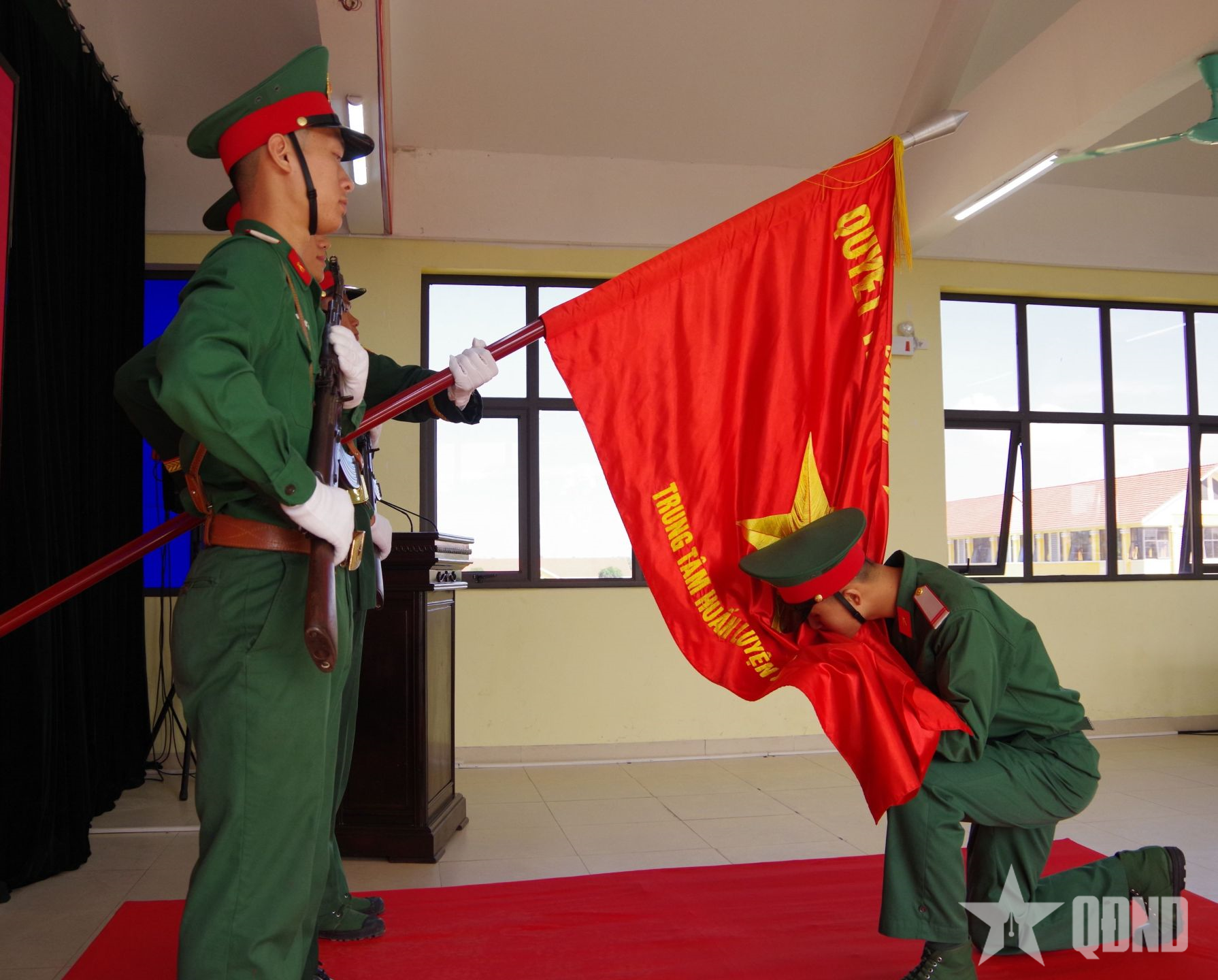 128 học viên tốt nghiệp đào tạo Tiểu đội trưởng bộ binh