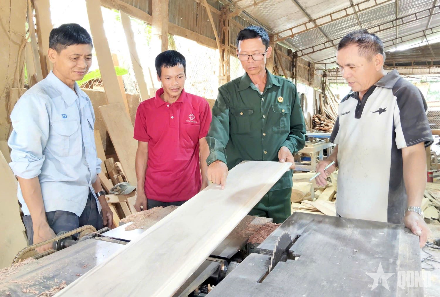 Cựu chiến binh sản xuất giỏi, tích cực giúp đồng đội