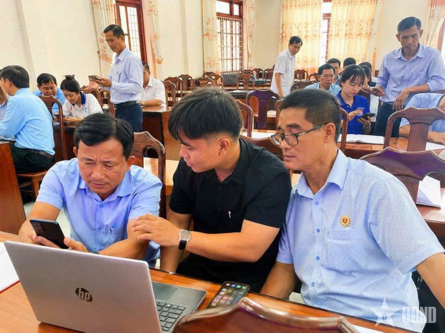 Cựu chiến binh tỉnh Đồng Tháp tích cực học tập, thực hành chuyển đổi số