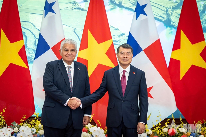 Thủ tướng Lê Minh Hưng hội kiến Tổng thống Cộng hòa Panama