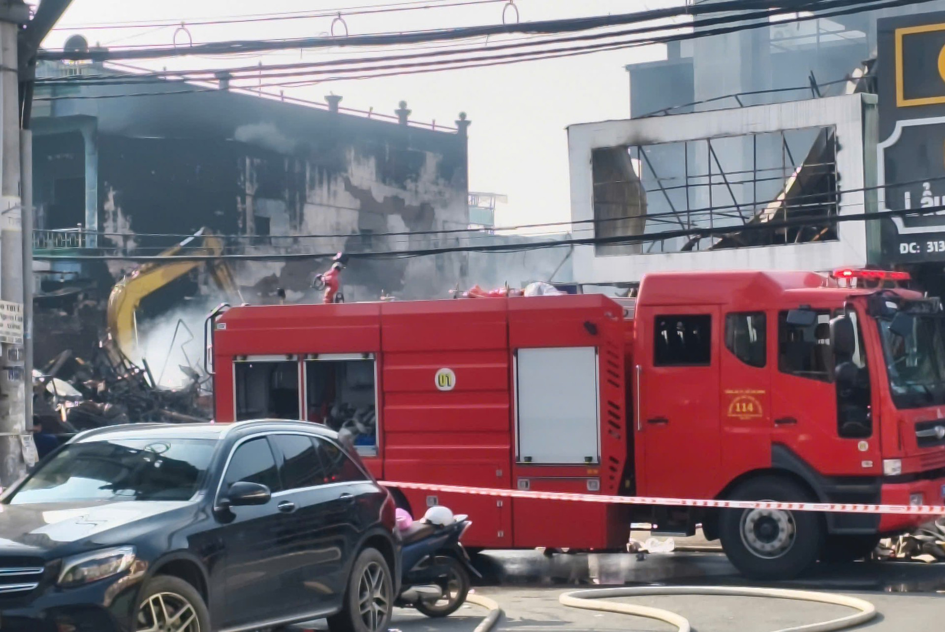 TP Hồ Chí Minh: Khẩn trương điều tra nguyên nhân vụ cháy cửa hàng xe máy 