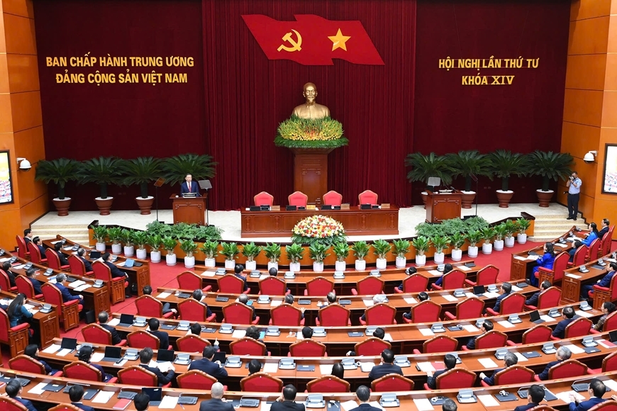 Xã luận: Vững nền tảng, tạo bứt phá