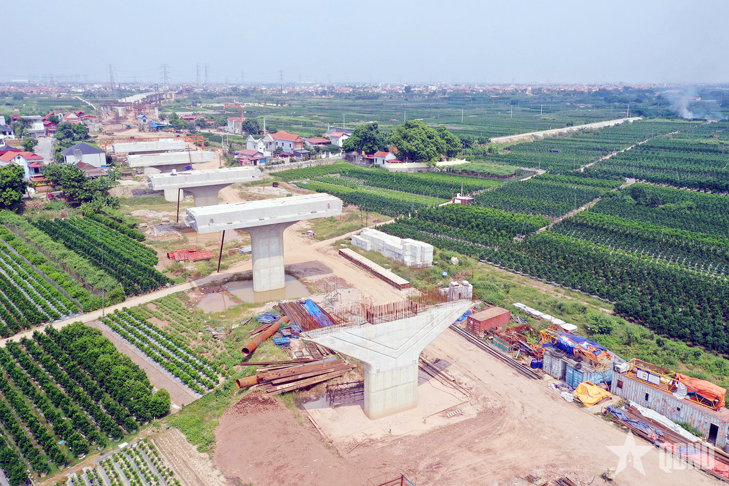 Tăng tốc thi công cầu Mễ Sở

