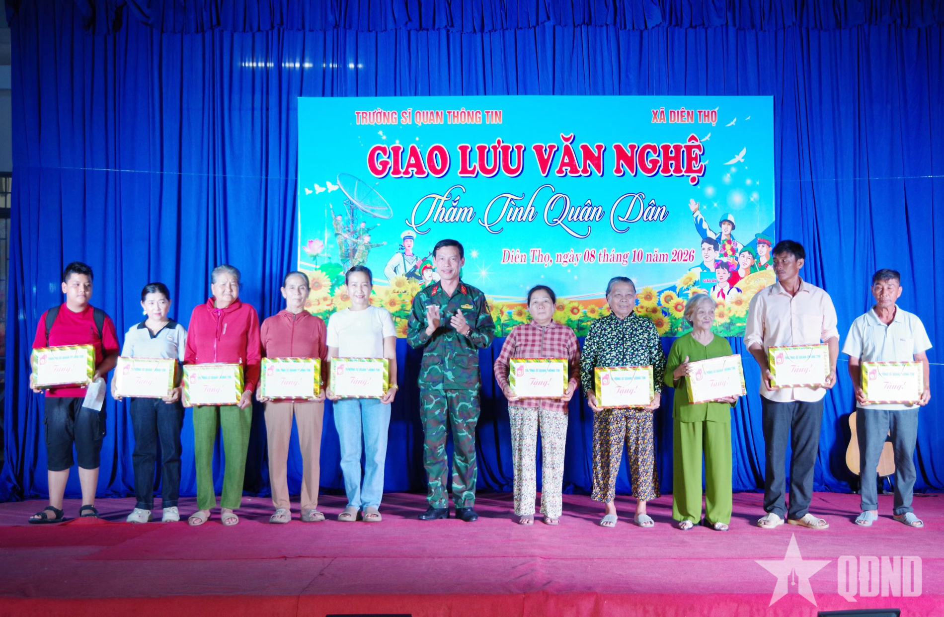 Trường Sĩ quan Thông tin thực hiện hiệu quả công tác dân vận trong diễn tập