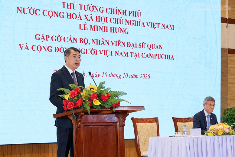 Thủ tướng Lê Minh Hưng gặp cộng đồng người gốc Việt và các cơ quan đại diện Việt Nam tại Campuchia