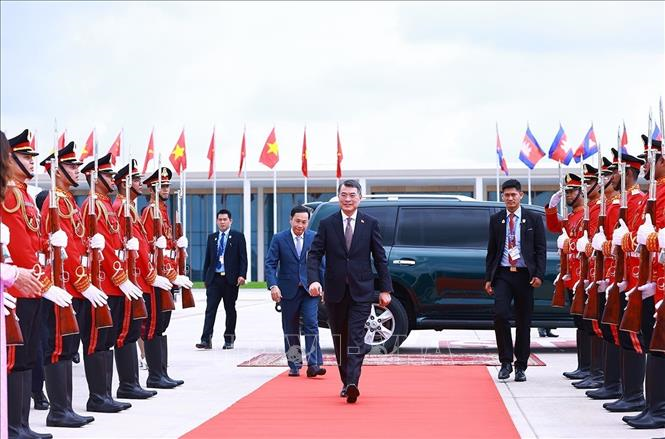 Bộ trưởng Bộ Ngoại giao Lê Hoài Trung: Chuyến thăm của Thủ tướng Lê Minh Hưng đến Lào và Campuchia mang ý nghĩa chính trị đối ngoại rất quan trọng 