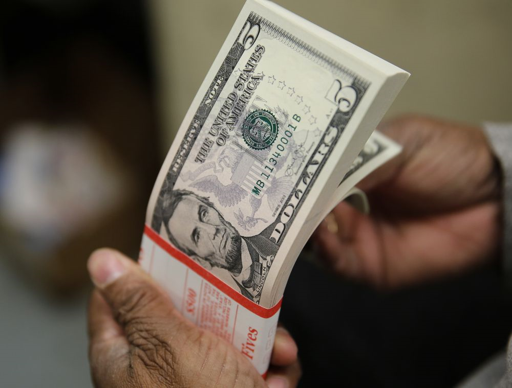 Tỷ giá USD hôm nay (12-10): Đồng USD có khả năng tiếp tục được hỗ trợ trong tuần này