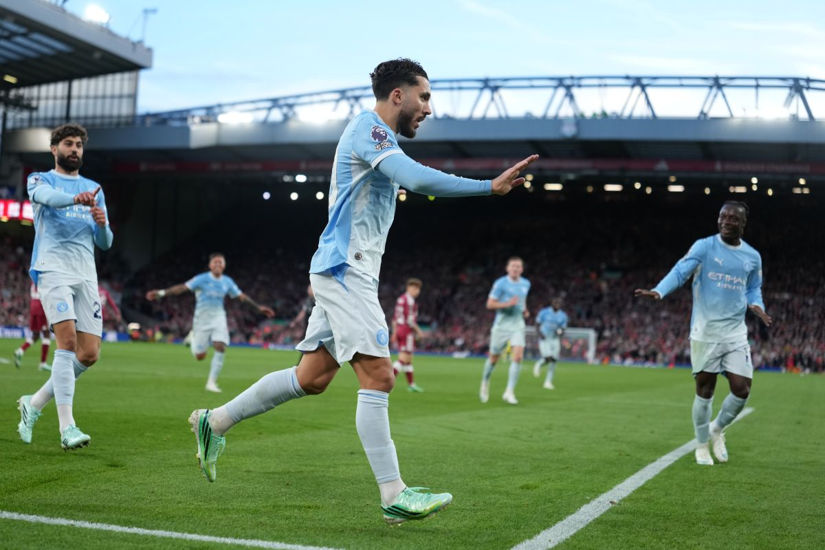 Tin thể thao (12-10): Man City vùi dập Liverpool, Ronaldo chờ phán quyết kỷ luật