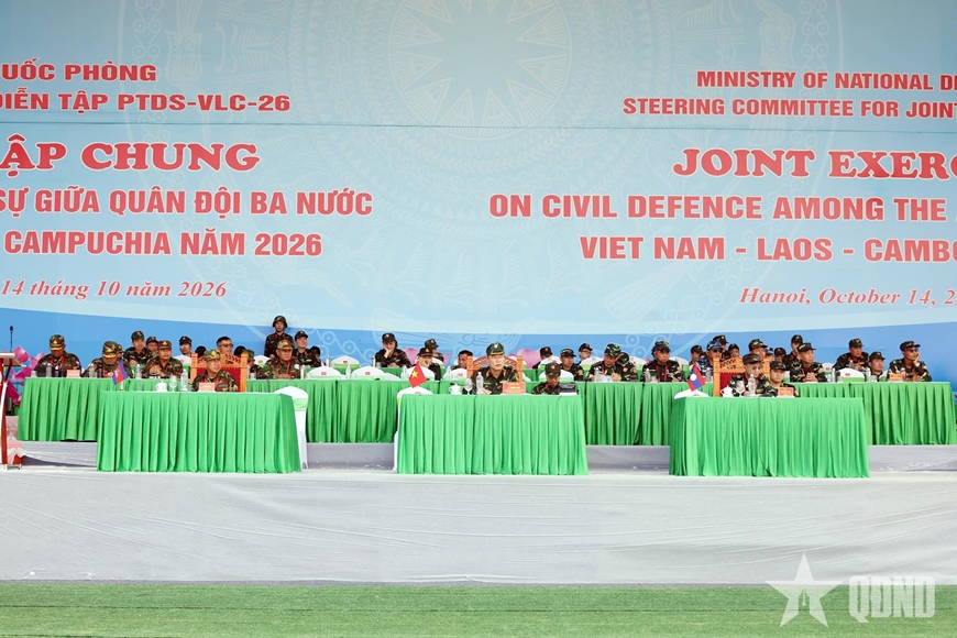 Tổng duyệt Diễn tập chung về phòng thủ dân sự giữa quân đội ba nước Việt Nam-Lào-Campuchia