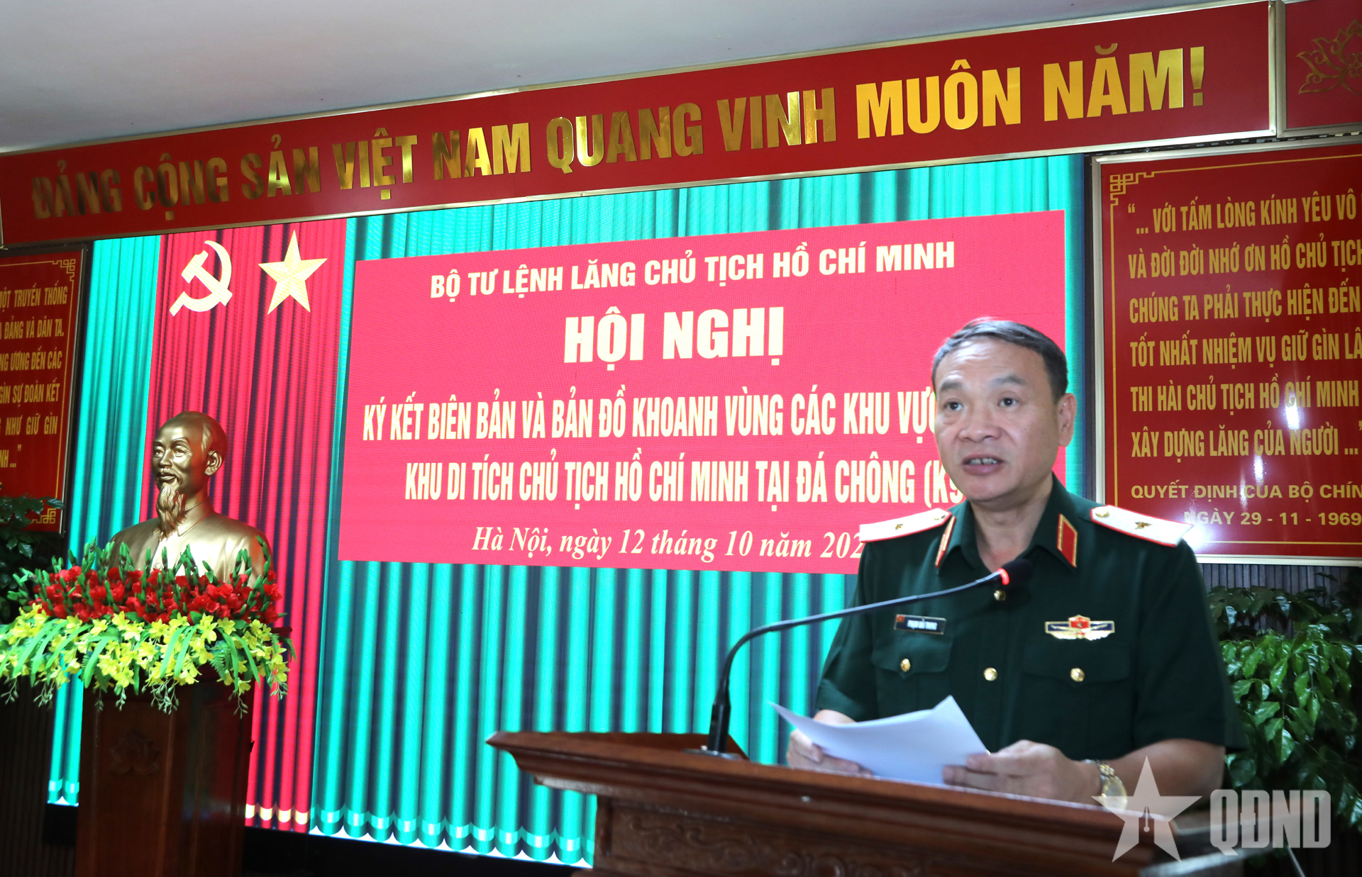 Bộ tư lệnh Lăng Chủ tịch Hồ Chí Minh ký kết biên bản và bản đồ khoanh vùng bảo vệ Khu Di tích K9
