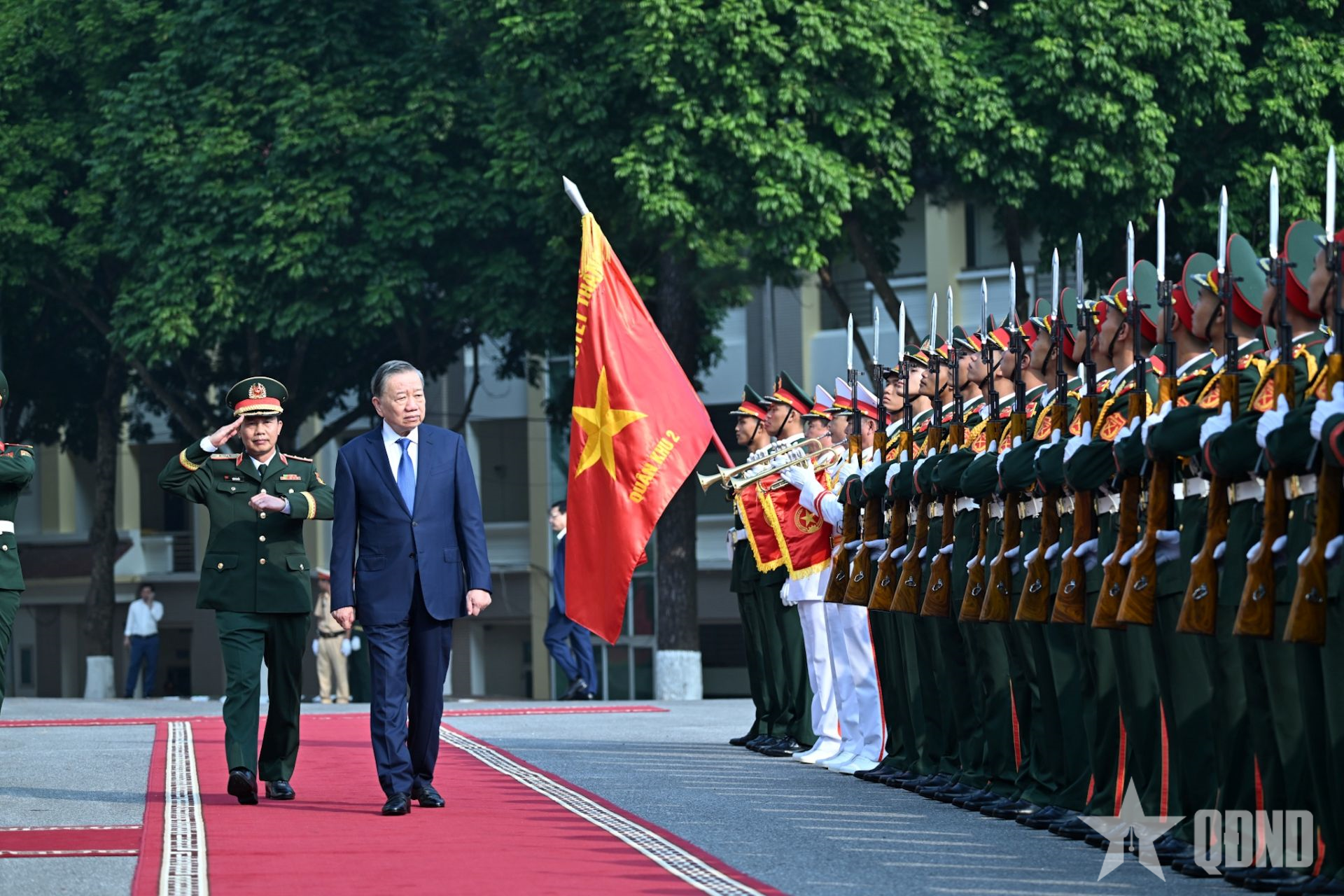 Tổng Bí thư, Chủ tịch nước Tô Lâm dự Lễ kỷ niệm 80 năm Ngày truyền thống Lực lượng vũ trang Quân khu 2