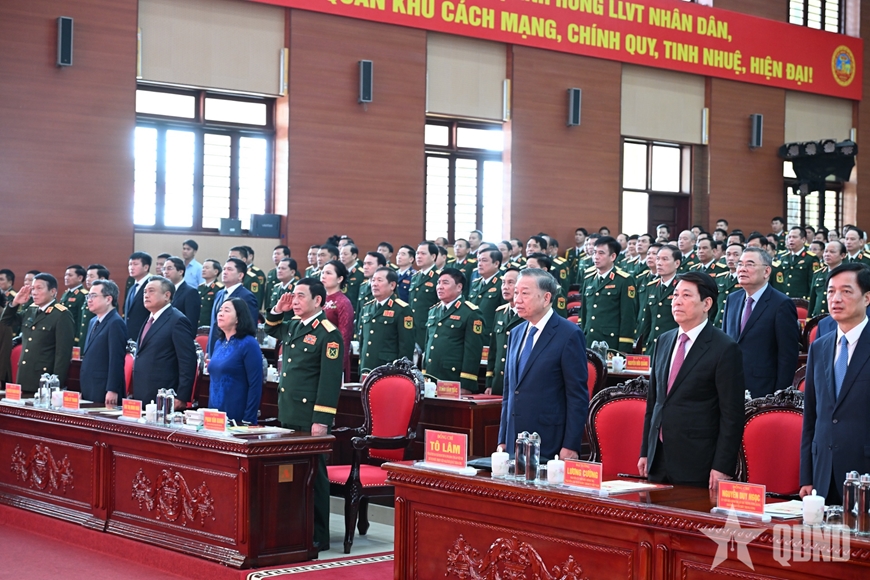 Tổng B&iacute; thư, Chủ tịch nước T&ocirc; L&acirc;m: Tập trung x&acirc;y dựng LLVT Qu&acirc;n khu 2 c&aacute;ch mạng, ch&iacute;nh quy, tinh nhuệ, hiện đại