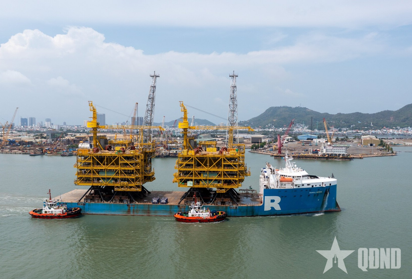 Petrovietnam làm chủ tổng thầu EPC dầu khí ngoài khơi