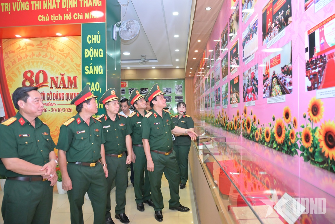 Cục Chính trị Quân khu 9: Khai mạc Triển lãm “80 năm vững bước dưới cờ Đảng quang vinh”