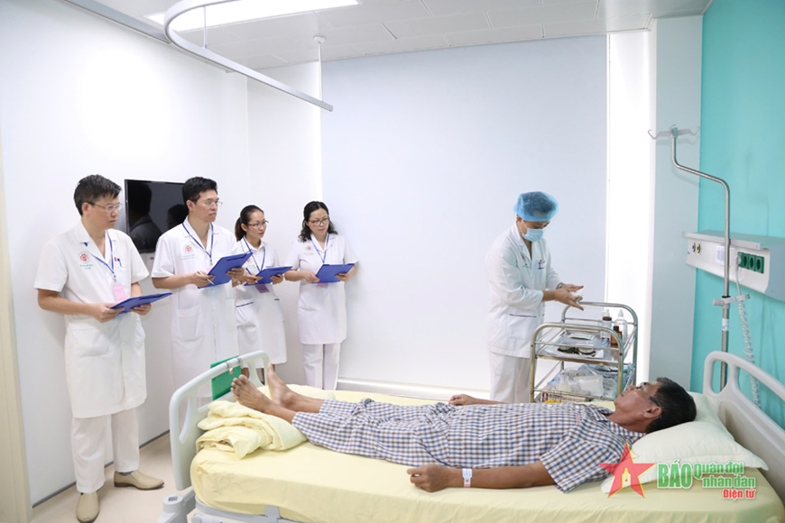 Cảm ơn tấm lòng người thầy thuốc quân y
