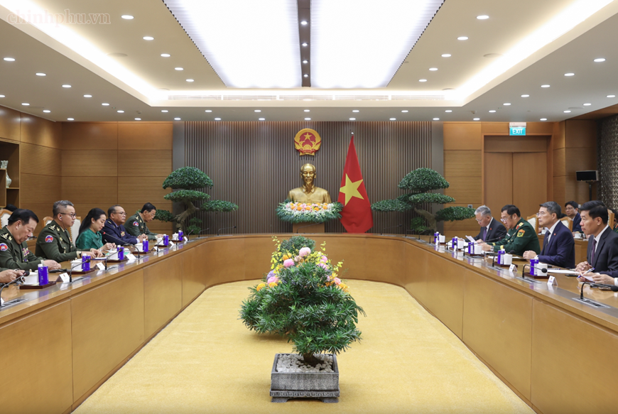 Thủ tướng Lê Minh Hưng: Đưa hợp tác quốc phòng - an ninh giữa Việt Nam và Campuchia tiếp tục là một trụ cột quan trọng