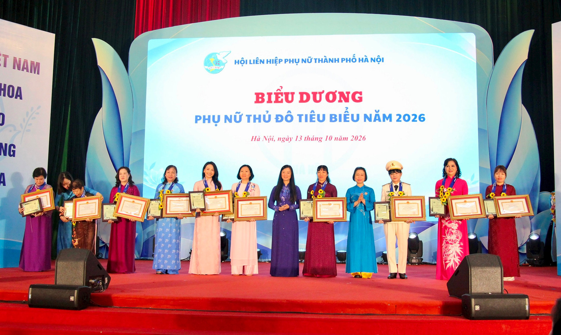 Hà Nội biểu dương 10 Phụ nữ Thủ đô tiêu biểu năm 2026