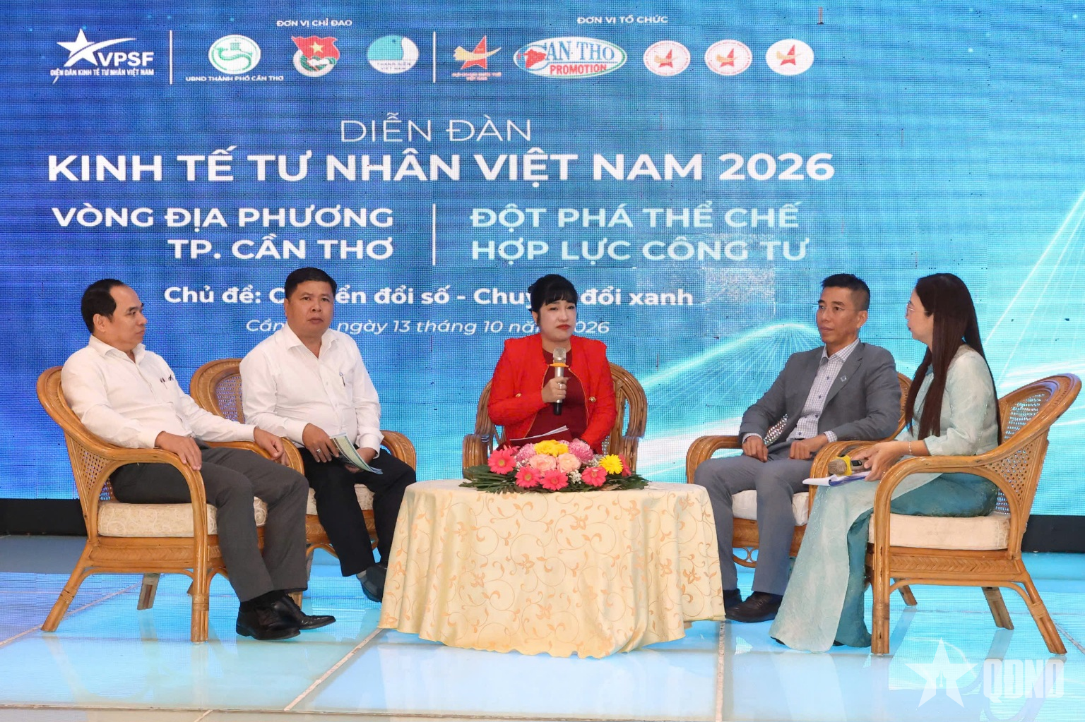Cần Thơ thúc đẩy kinh tế tư nhân chuyển đổi số, chuyển đổi xanh