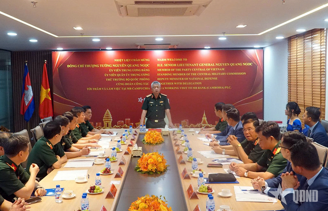 Thượng tướng Nguyễn Quang Ngọc thăm, làm việc với Đại sứ quán Việt Nam tại Campuchia và Ngân hàng MB Campuchia