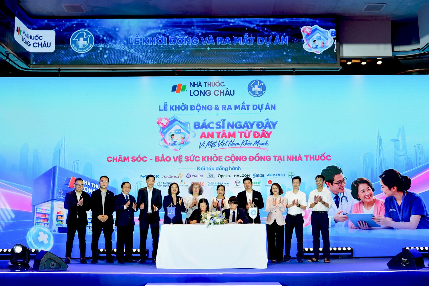 Long Châu mở rộng vai trò nhà thuốc cộng đồng, đưa bác sĩ đến gần người dân
