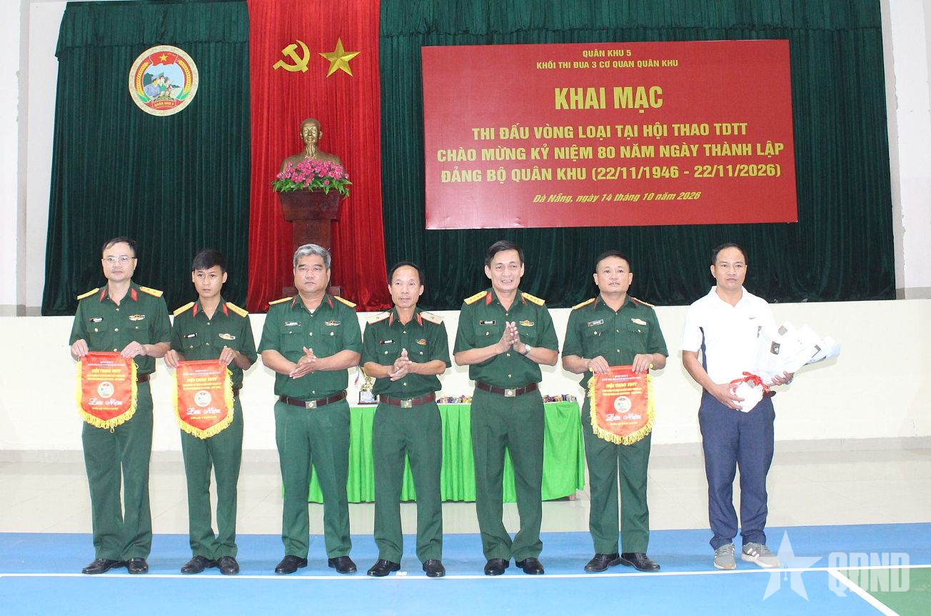 Khối thi đua 3 cơ quan Quân khu 5: Khai mạc hội thao thể dục thể thao 