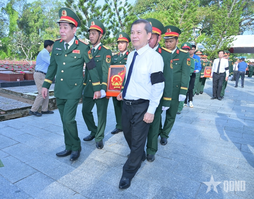 Cần Thơ tổ chức Lễ viếng, truy điệu và an táng 120 hài cốt liệt sĩ