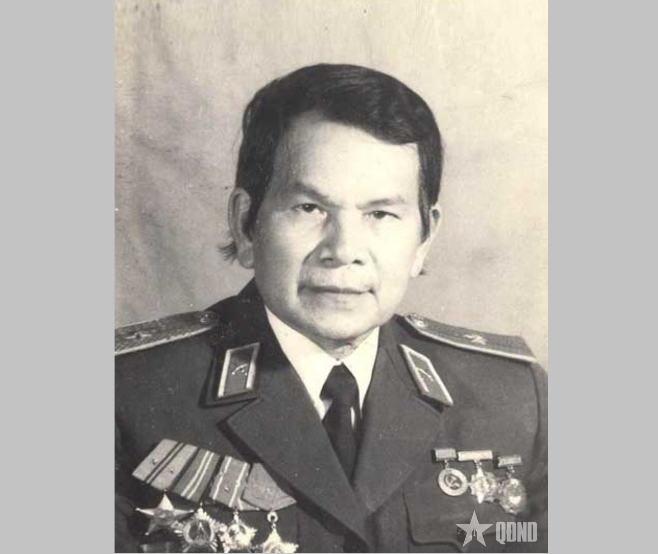 Thiếu tướng, nhà văn Dũng Hà: Cuộc đời đi vào văn chương