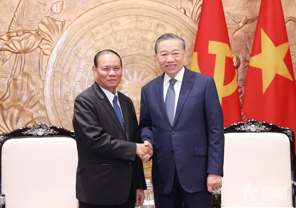 Tổng Bí thư, Chủ tịch nước Tô Lâm tiếp Thường trực Ban Bí thư Trung ương Đảng Nhân dân Cách mạng Lào