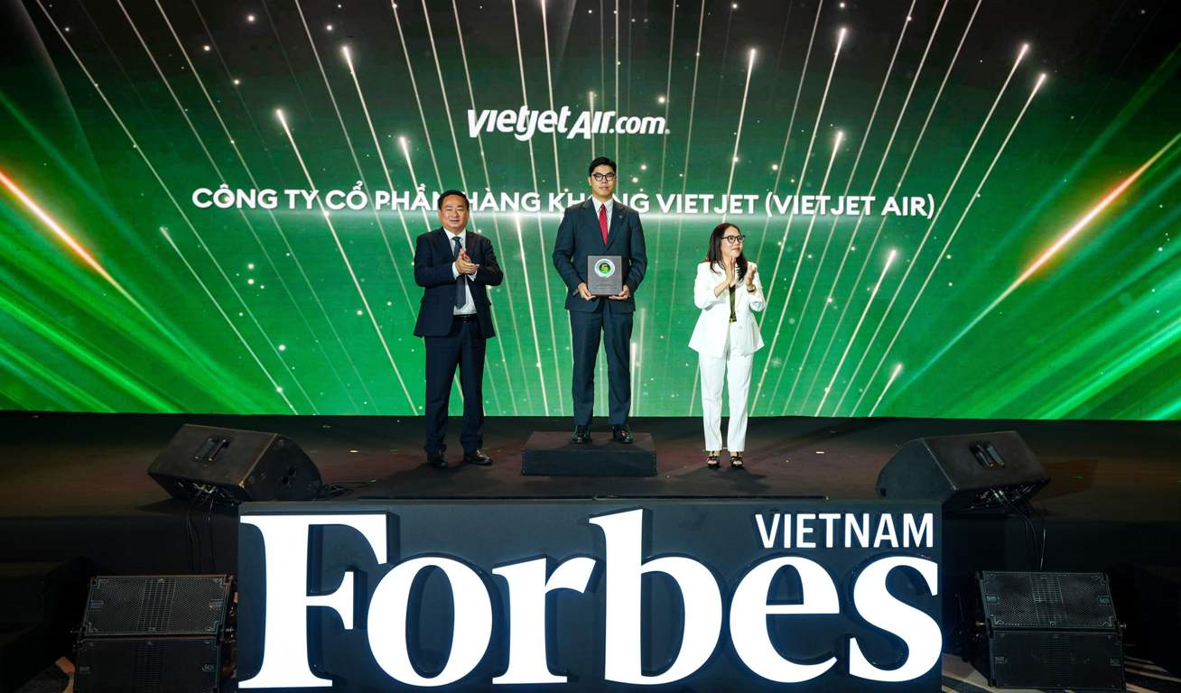 Forbes vinh danh Vietjet trong Top 50 doanh nghiệp dẫn đầu về ESG 2026