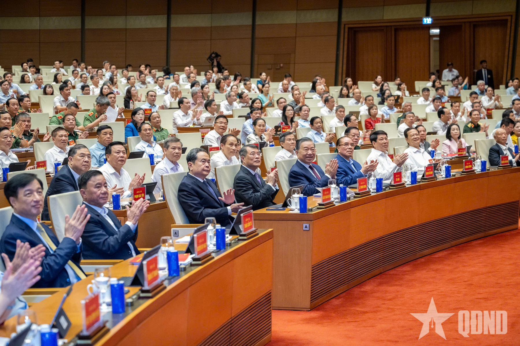 Hội nghị toàn quốc nghiên cứu, học tập, quán triệt và triển khai thực hiện Nghị quyết Hội nghị Trung ương 4