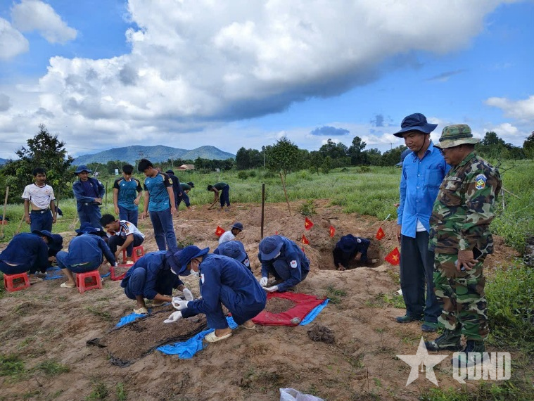 Đội K92 tìm kiếm, quy tập được 5 bộ hài cốt liệt sĩ tại tỉnh Kép, Vương quốc Campuchia