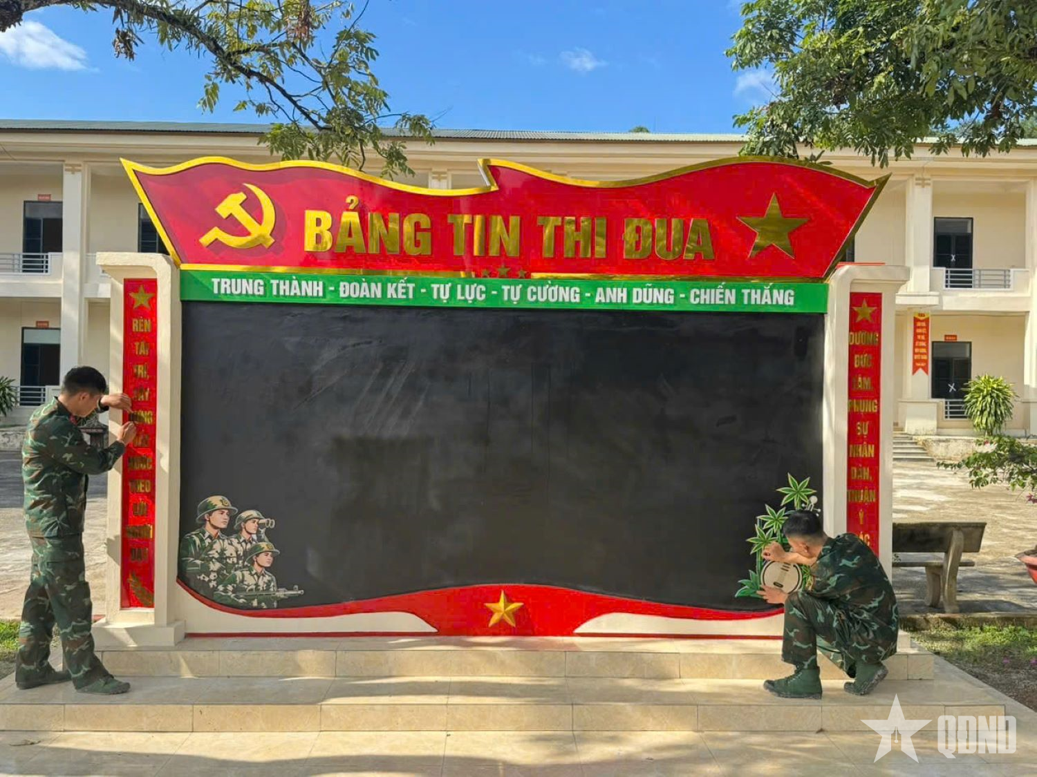 Tuổi trẻ góp công mừng ngày truyền thống